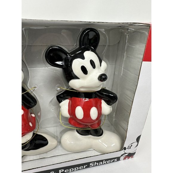 Disney Mickey and Minnie Set Ceramic Salt and Pepper Shakers - Picture 5 of 5